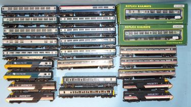 Airfix, Hornby, etc, OO gauge, Intercity and other DMU diesel locomotives: 43010, 43051, 43072 and