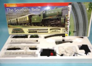 Hornby OO gauge, R1118 Southern Belle train set containing 4-6-0 SR King Arthur Class locomotive '