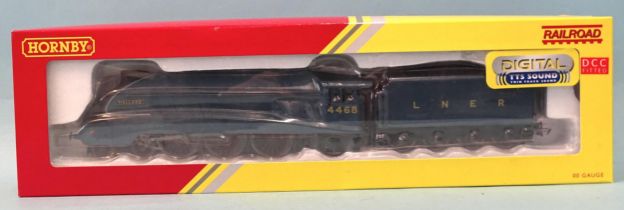 Hornby, R3395 TTS LNER Class A4 4-6-2 locomotive "Mallard" RN4468, TTS sound, DCC fitted, (boxed).