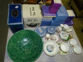 A Wedgwood green leaf-decorated bowl, 27.5cm diameter, various boxed Wedgwood jasperware and