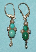 A pair of turquoise and pearl cluster drop earrings on 375-gold pierced ear fittings, 40mm long, 4.