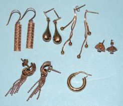 Six pairs of 9ct gold earrings, (pierced fittings), 10.6g.