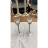 2 AIR TWIST STEM WINE GLASSES