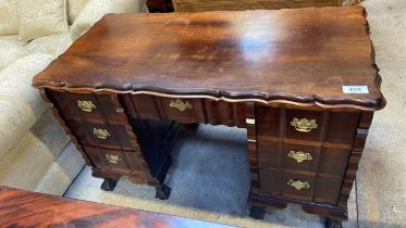 MAHOGANY KNEE HOLE DESK