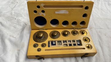BOXED BRASS WEIGHTS (AF)