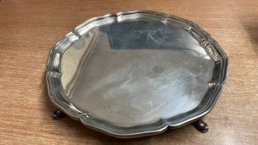 SILVER FOOTED SERVING TRAY (APPROX WEIGHT 395 GR)