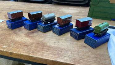 6 HORNBY DUBLO BOXED WAGONS