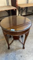 MAHOGANY CIRCULAR TABLE WITH GLASS TOP