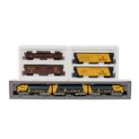 MÄRKLIN Diesellok und 2 Wagen-Sets 'Alaska', Spur H0,