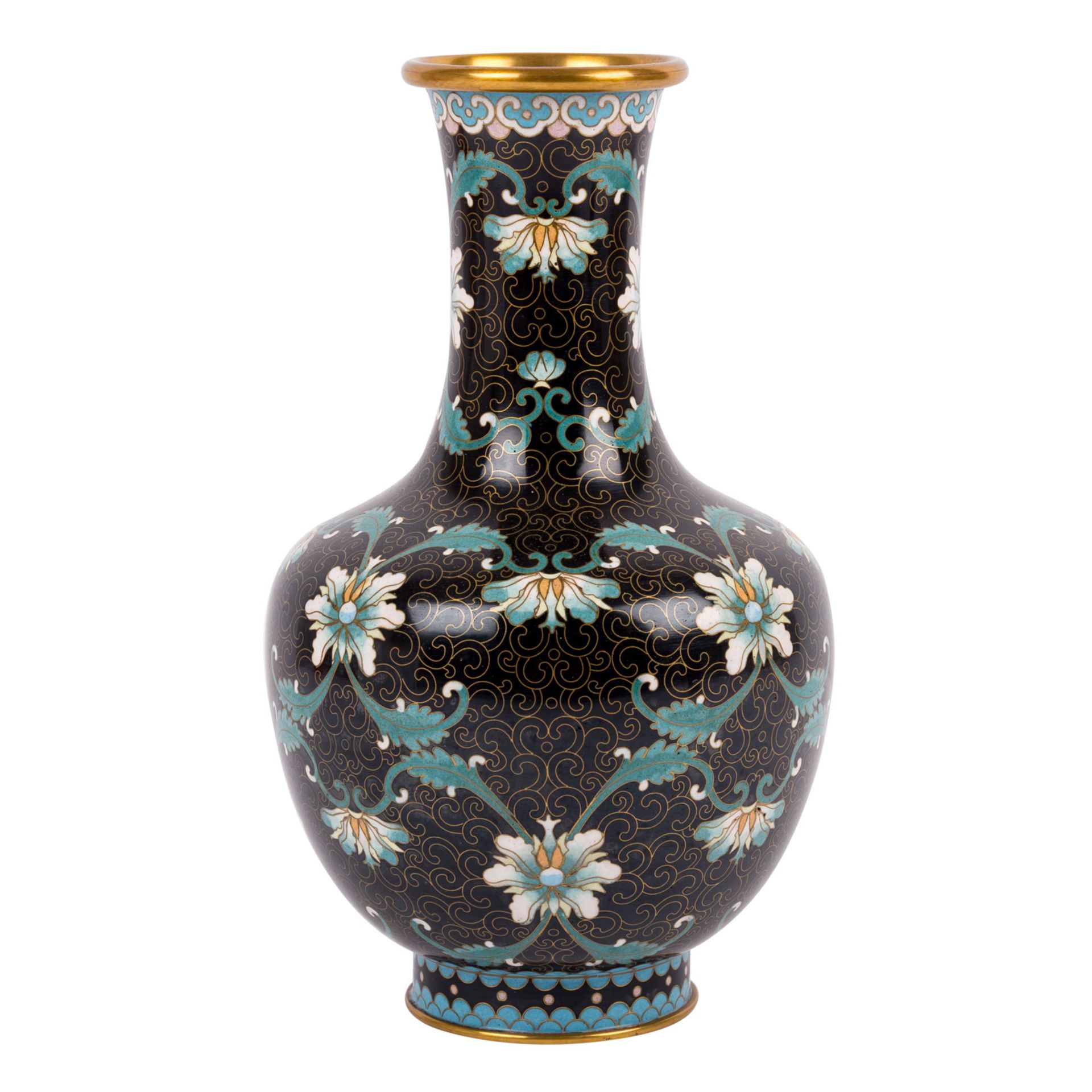 Cloisonné-Vase. CHINA, 20. Jh., - Image 2 of 5