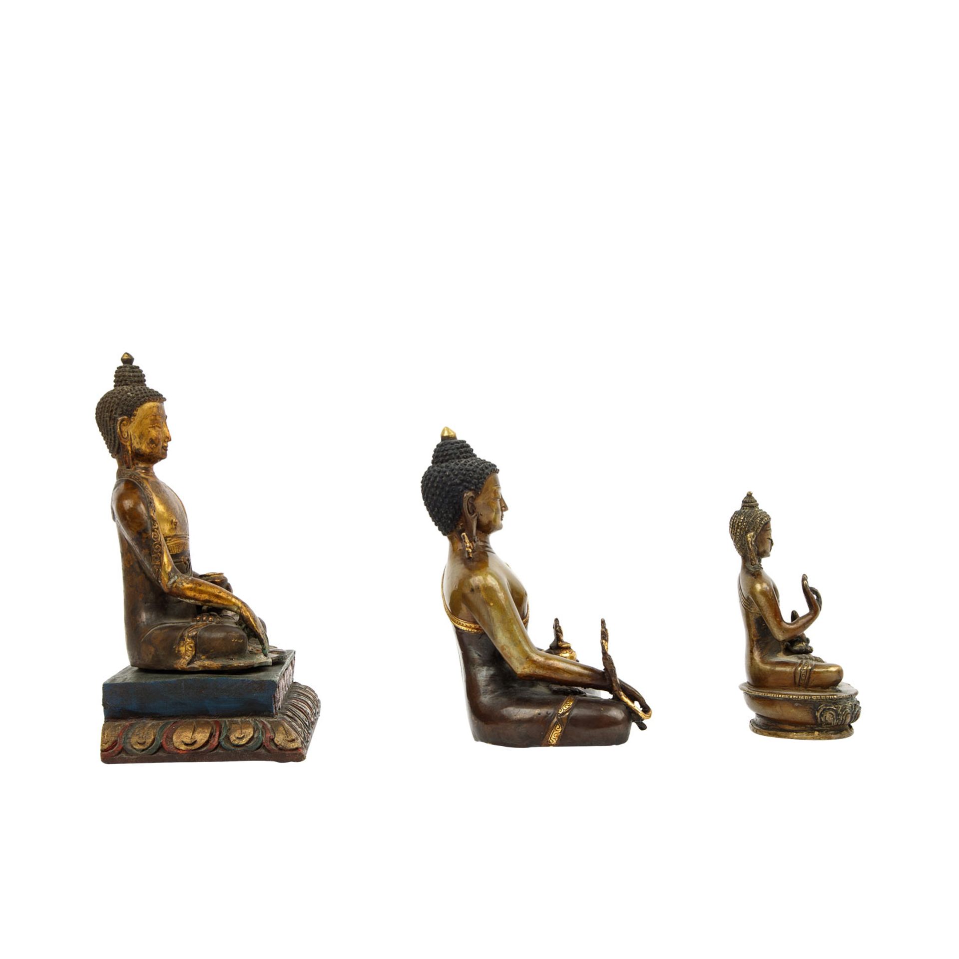 3 Buddha-Statuetten aus Bronze. SINOTIBETSCH, 20. Jh.: - Image 4 of 10