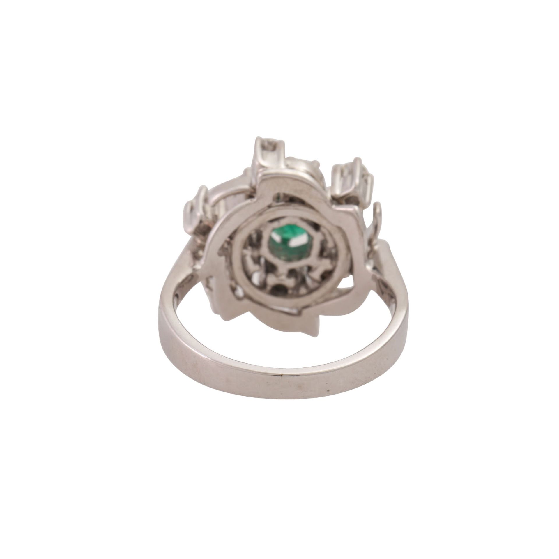 Ring mit Smaragd umgeben von Brillanten zus. ca. 0,62 ct, - Image 4 of 4