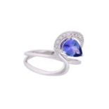 Ring mit Tansanittropfen und Diamanten zus. ca. 0,1 ct,