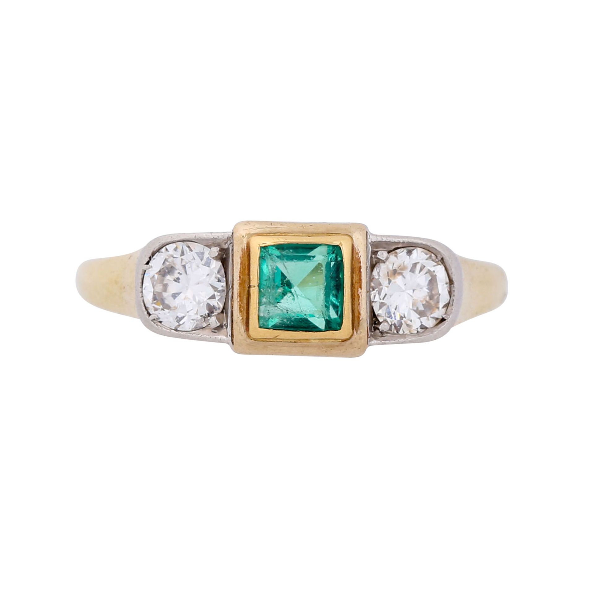 Ring mit Smaragd und 2 Altschliffdiamanten - Bild 2 aus 4
