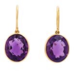 Ohrhänger mit oval facettierten Amethysten,