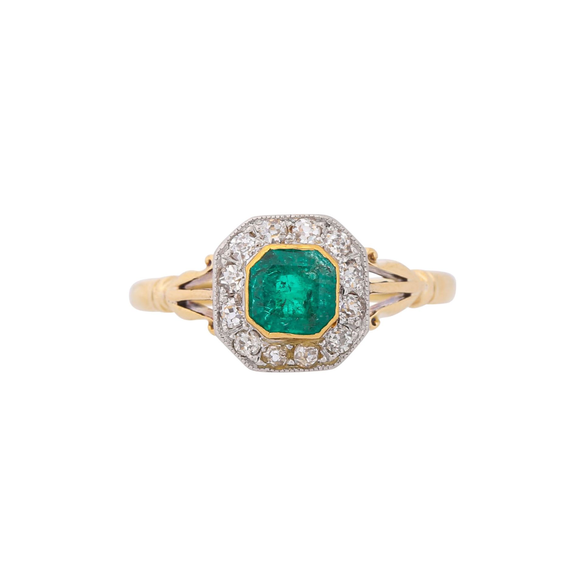Ring mit oktogonalem Smaragd und 12 Altschliffdiamanten, - Image 2 of 3