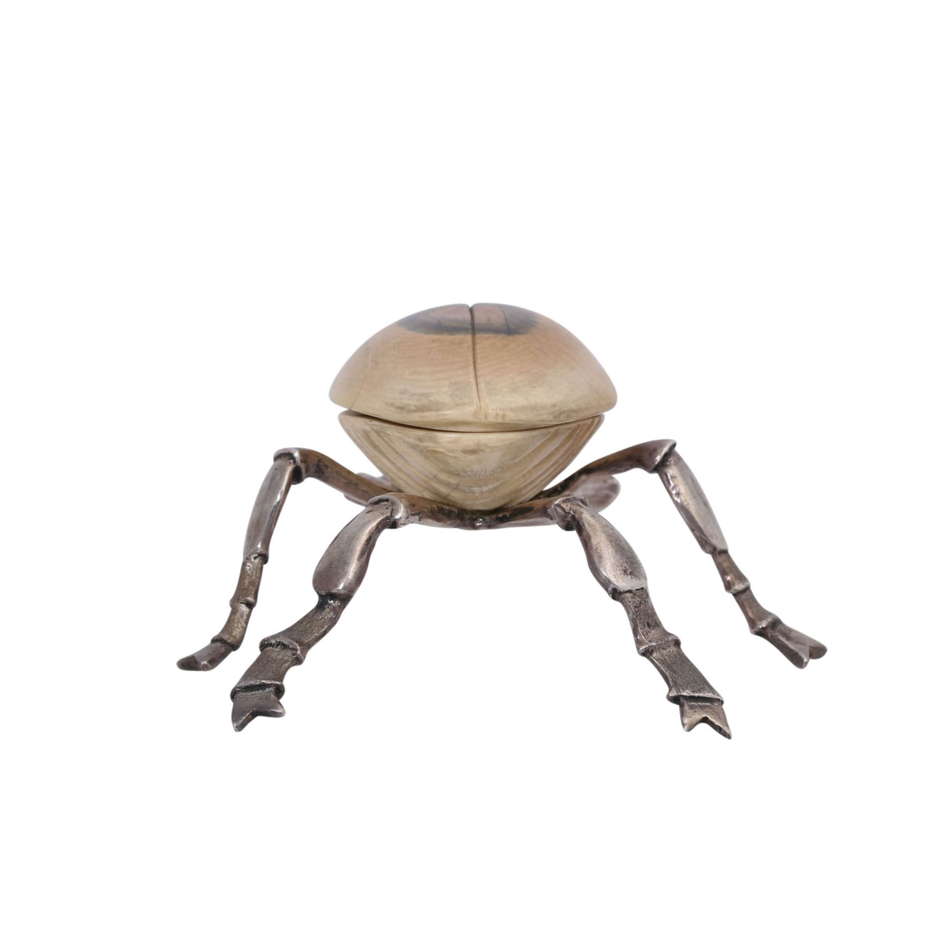 Objekt "Käfer" aus fossilem Bein und Silber, - Bild 5 aus 8