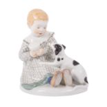 MEISSEN "Sitzendes Kind mit Hund und Milchtasse"