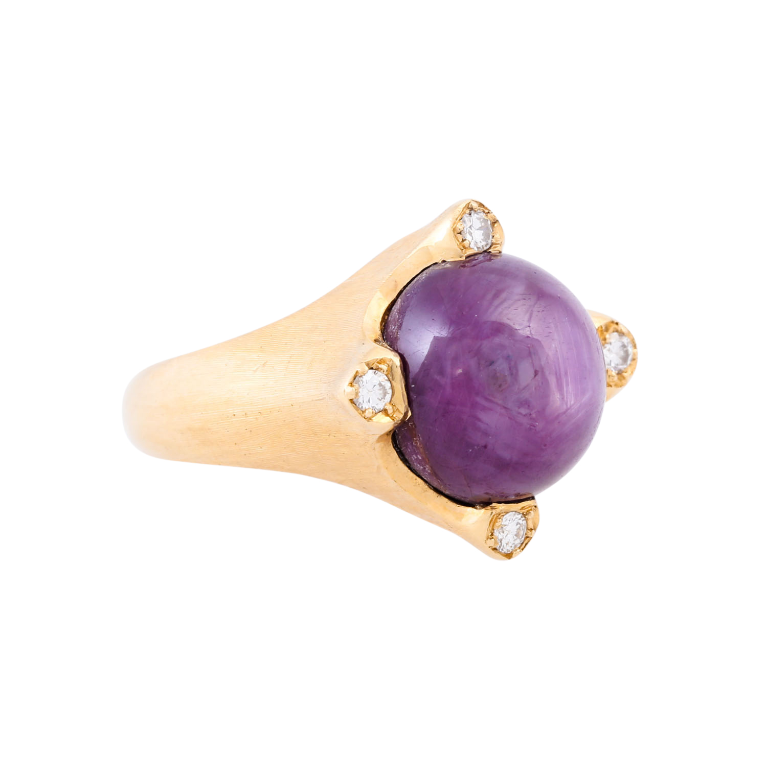 Ring mit purpurfarbenem Sternsaphir und 4 Brillanten zus. ca. 0,1 ct,