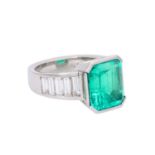 JACOBI Ring mit hochfeinem Smaragd ca. 7,8 ct,