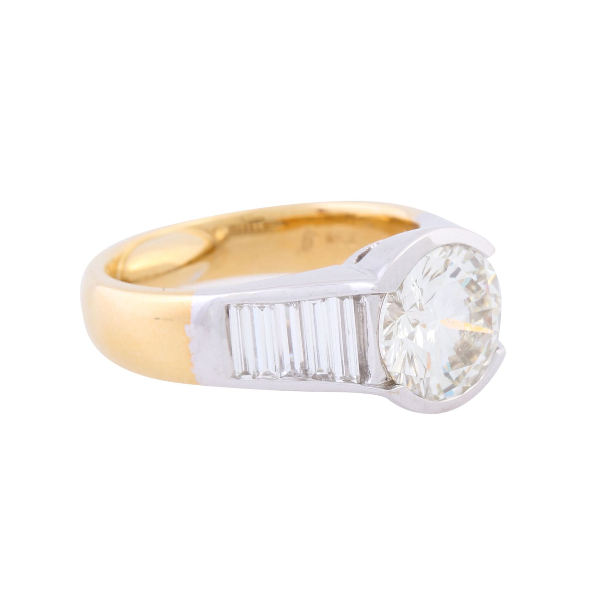 Ring mit Brillant ca. 4,4 ct,