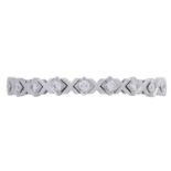 Armband mit 19 Brillanten zus. ca. 6,2 ct,