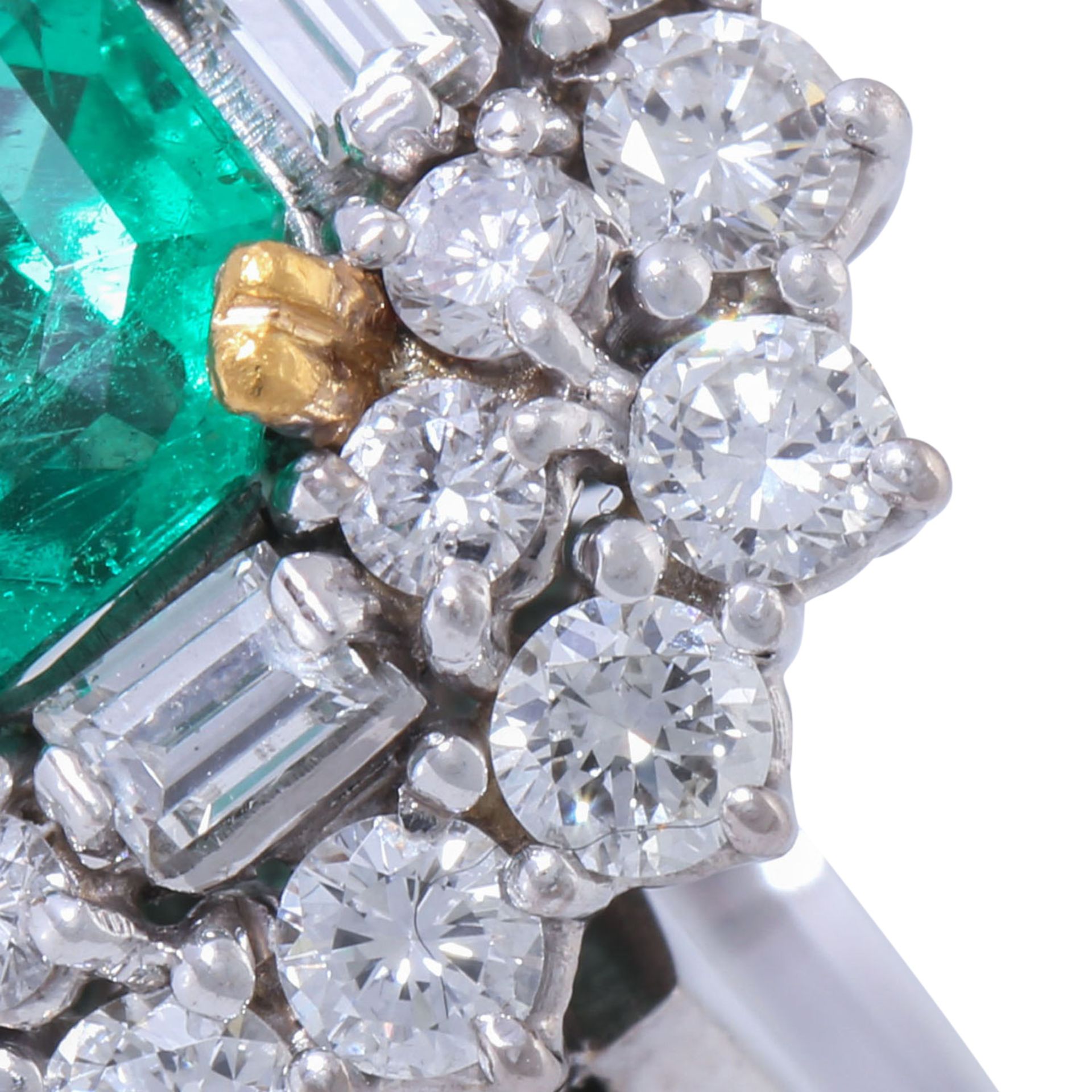 Ring mit oktogonalem Smaragd ca. 1 ct und Diamanten zus. ca. 1,45 ct, - Bild 5 aus 5