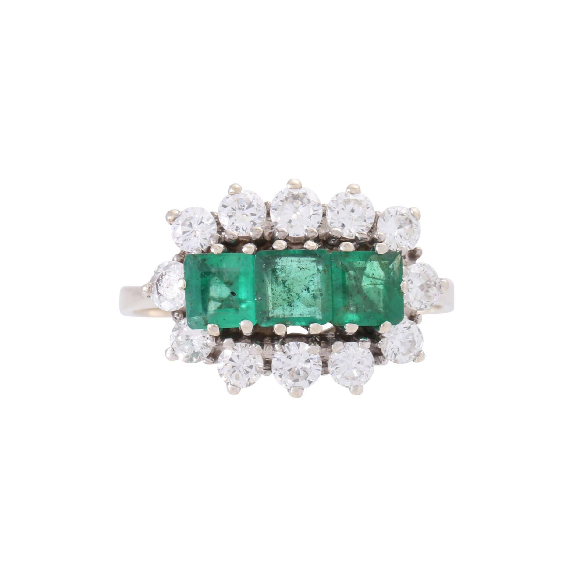 Ring mit 3 Smaragdcarrées umgeben von 12 Diamanten, zus. ca. 1 ct, - Image 2 of 4