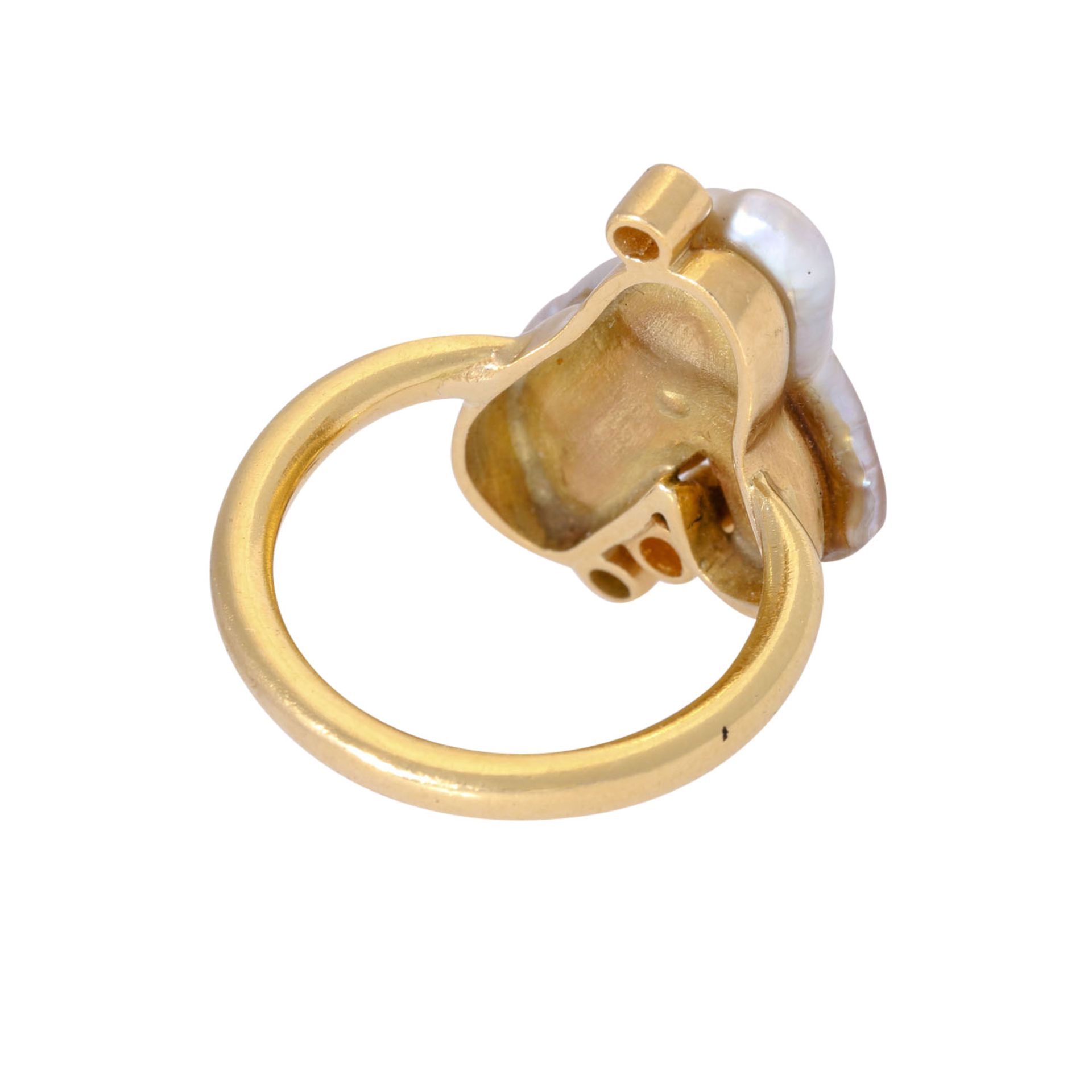 Unikat Ring mit Drachenzahnperle und Brillanten von zus. ca. 0,15 ct, - Image 3 of 5