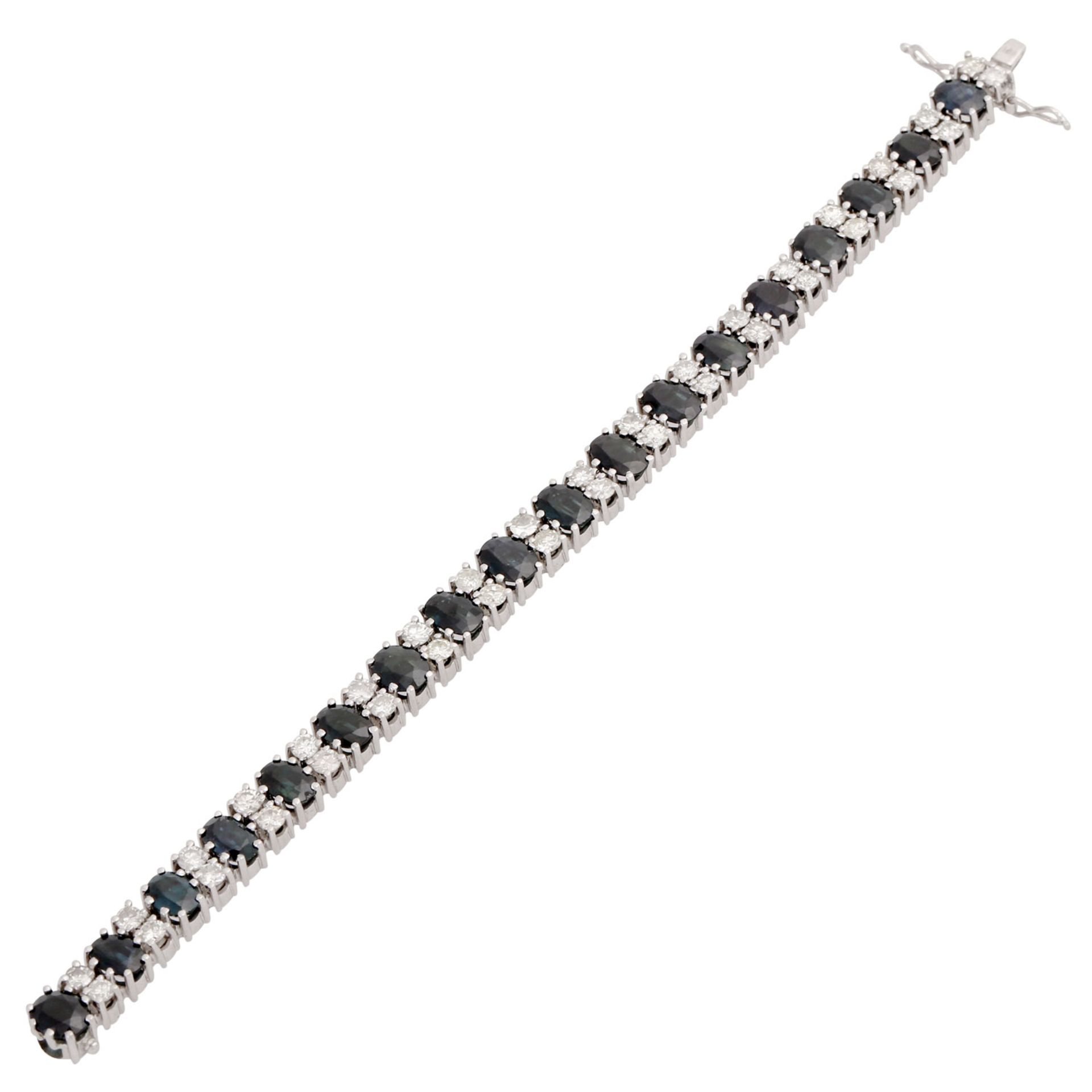 Armband mit 18 oval facettierten Saphiren und Diamanten zus. ca. 3,2 ct, - Bild 3 aus 5