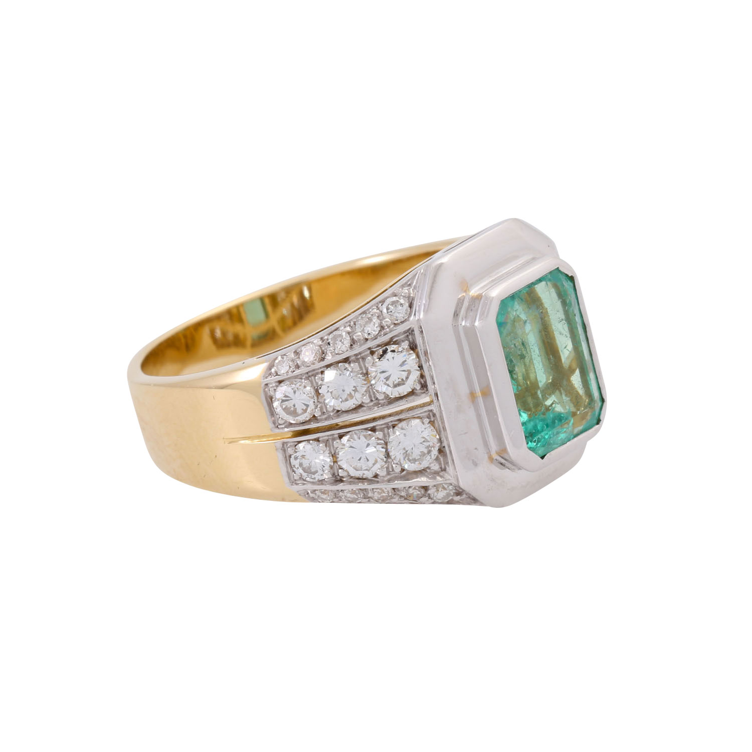 Ring mit achteckigem Smaragd ca. 1,6 ct und Brillanten zus. ca. 1,1 ct,