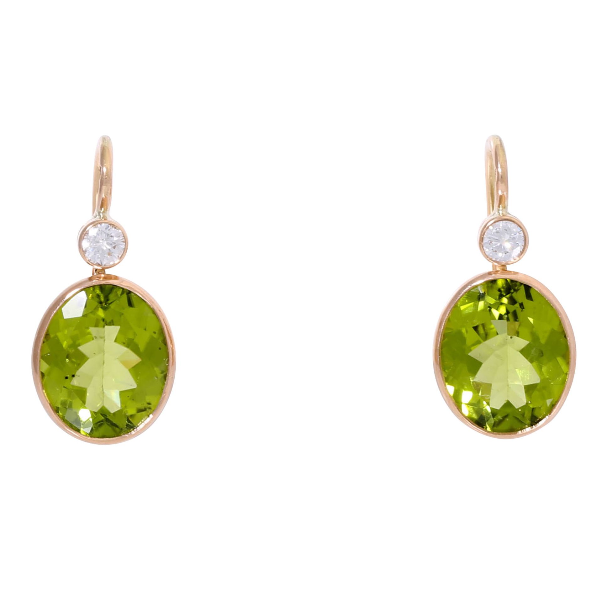 Ohrringe mit oval facettiertem Peridot gekrönt von Brillant, zus. ca. 0,3 ct, - Bild 2 aus 6