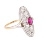 Art Déco Ring mit pinkfarbenem Saphir und Diamanten zus. ca. 0,85 ct,