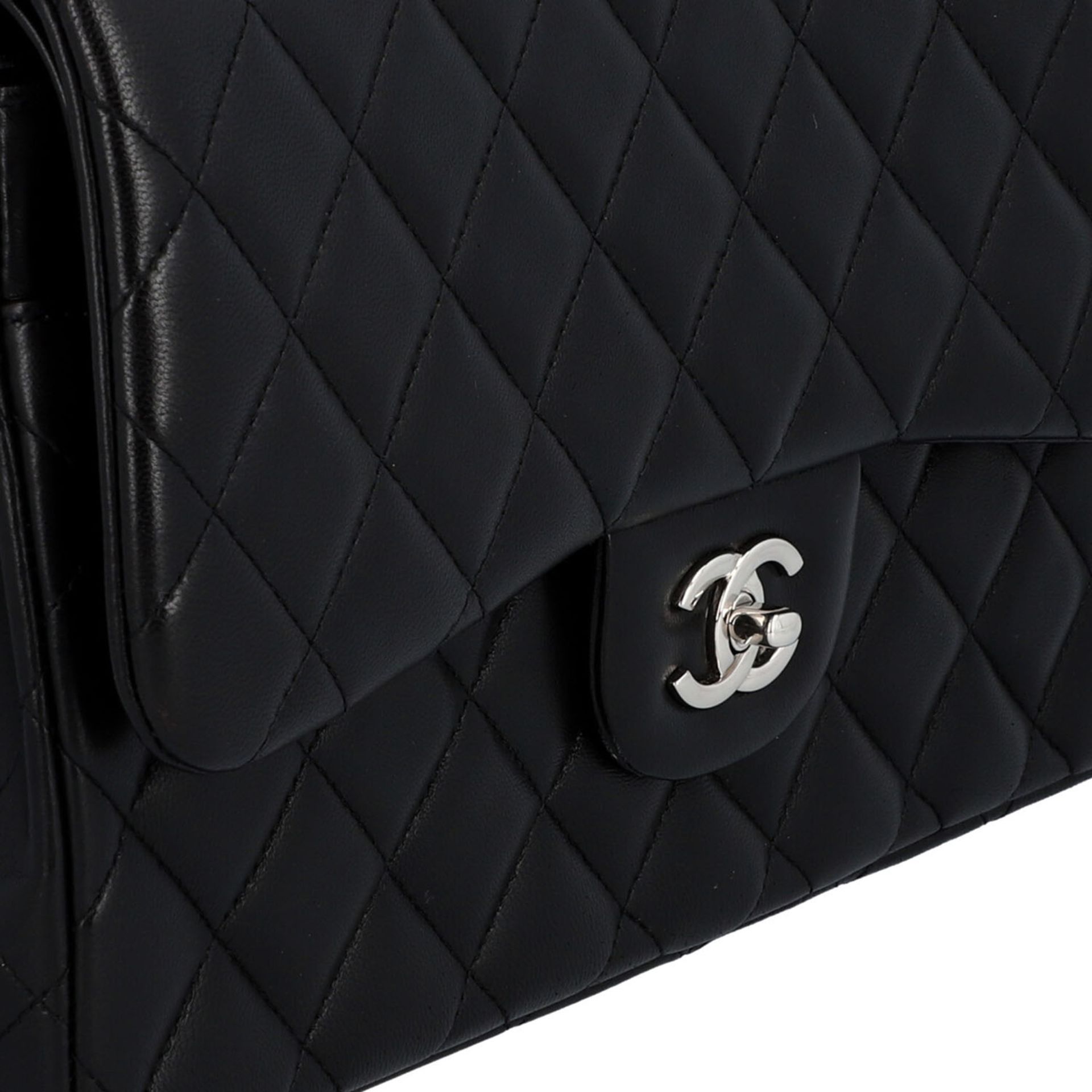 CHANEL Schultertasche 'DOUBLE FLAP BAG JUMBO'. - Image 8 of 9