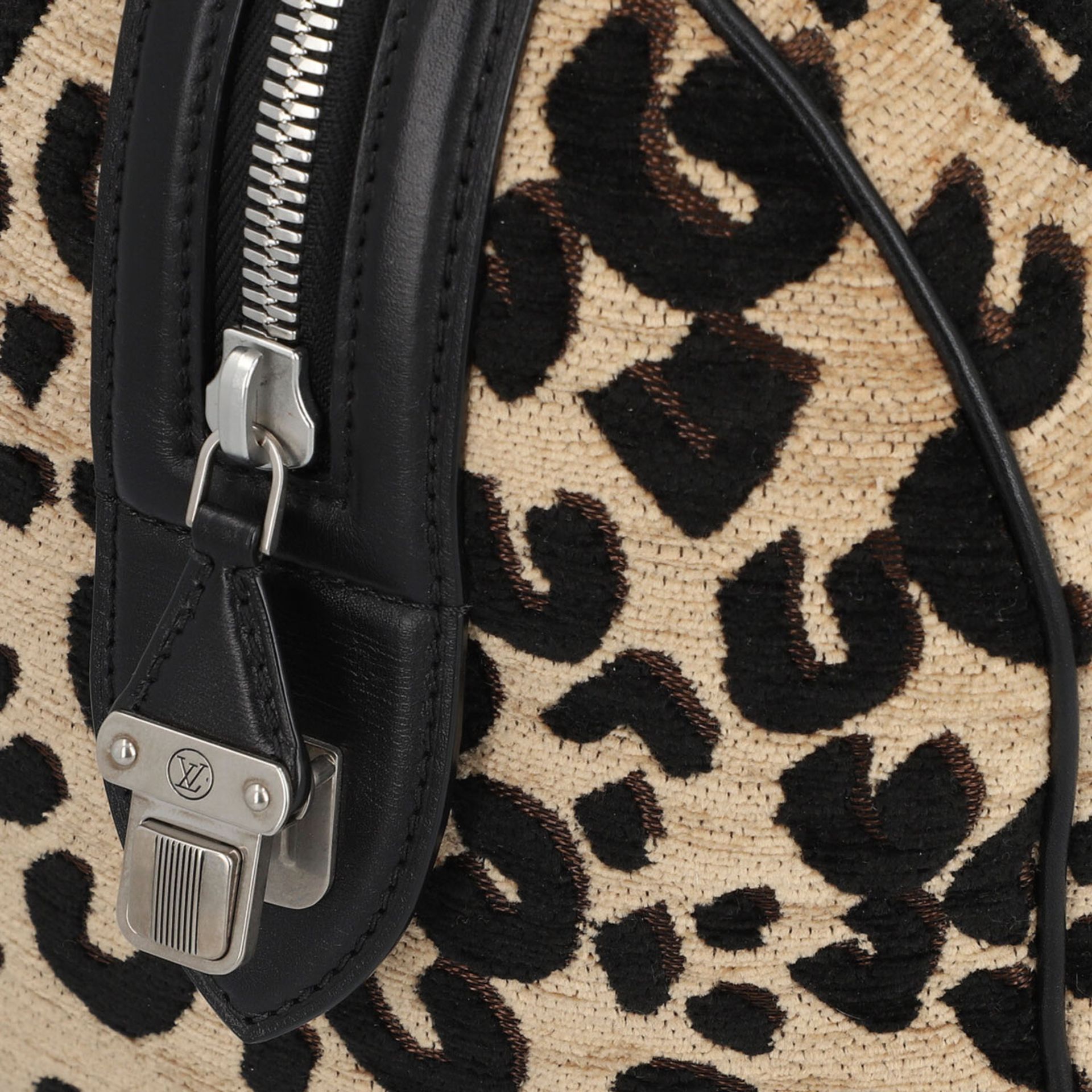 LOUIS VUITTON Handtasche "LEOPARD SPEEDY BAG 30". - Bild 8 aus 9