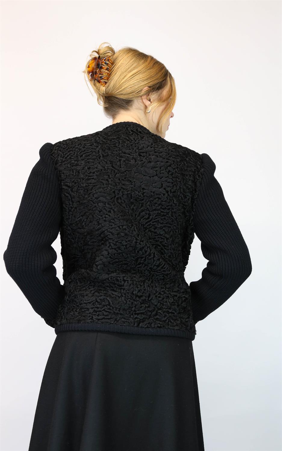 Quality "PERING" French couture designer ladies black lined probably cashmere heavy skirt suit with - Image 3 of 6