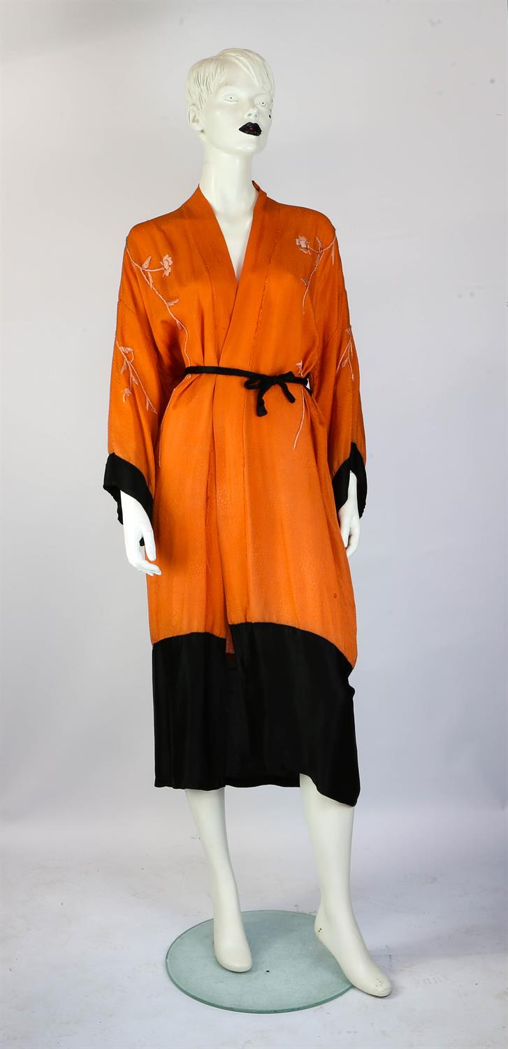 1930s /40s ladies dressing gown/housecoat/kimono with belt Vibrant colours in lily floral pattern.