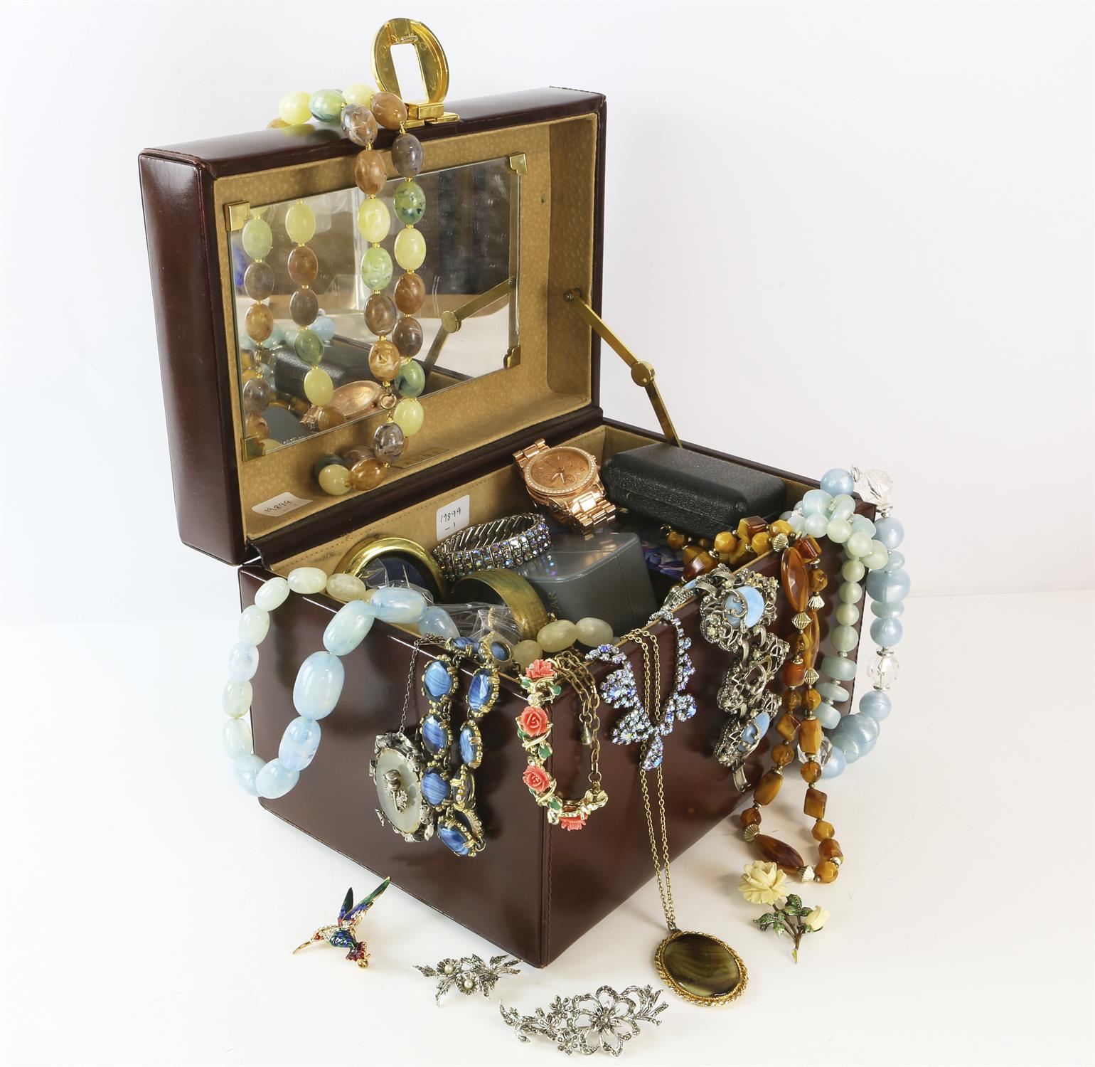 Jewellery box containing costume jewellery, including marcasite brooches, earrings,