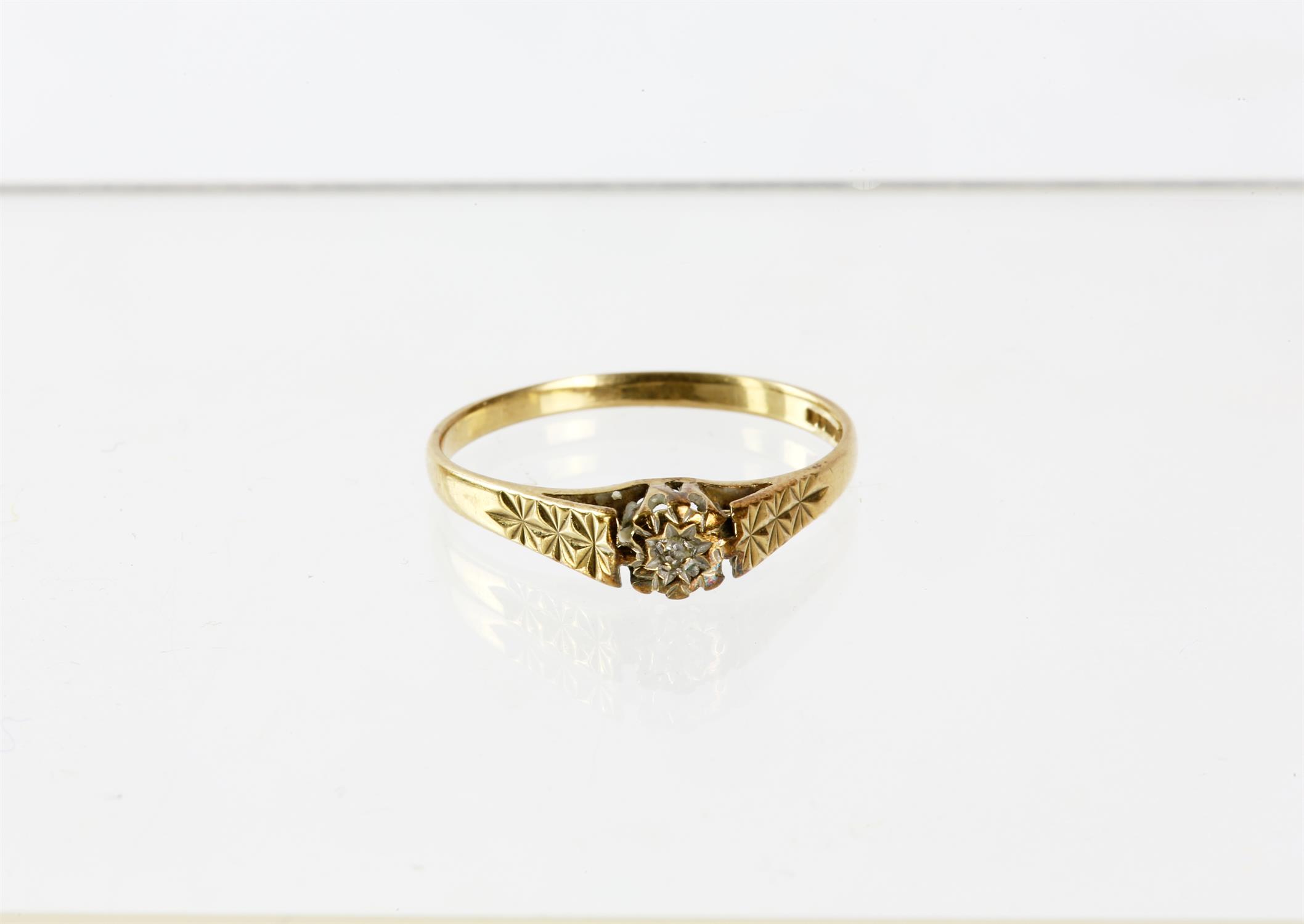 Single stone diamond ring in 9ct gold, ring size N, 1.6 grams