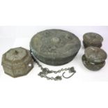 Large oriental cast metal gong ageng 45cm dia. with six smaller bonang gongs 18cm dia.