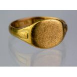 Gold signet ring, hallmarked 9ct, Chester, 1938, size O½, 2.35 grams,