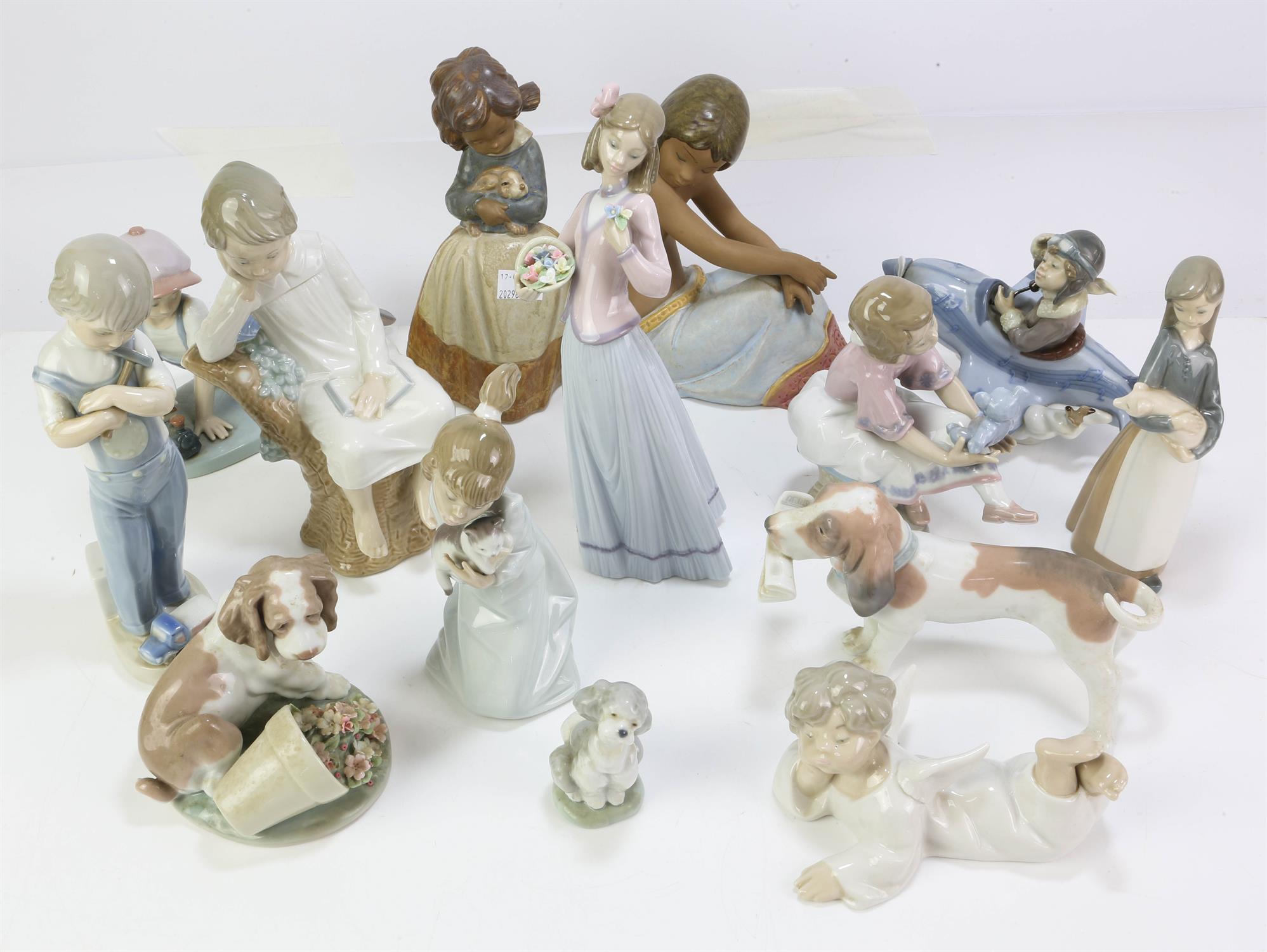 Lladro, fourteen figures to include Mares del Sur, Island Beauty with box, Travetura, It was not me,