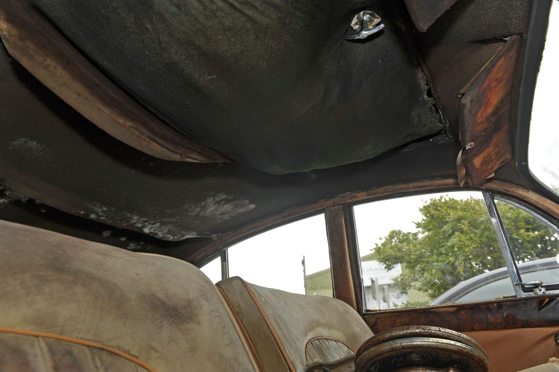 1954 black, Jaguar Mark VII 2-Axle-Rigid Body, for restoration. Registration Number 642 BMU. - Image 12 of 24