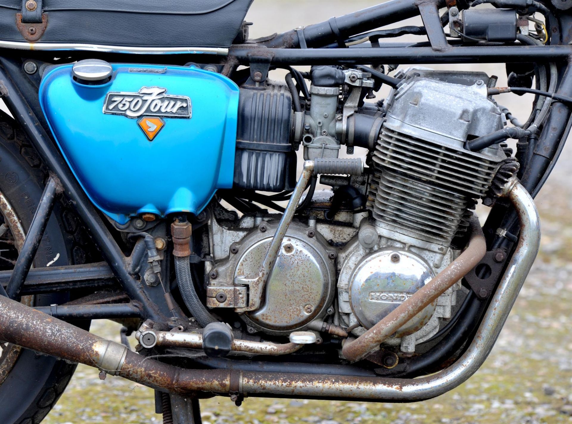 Motor Bike, Honda 750 Four, blue chassis. Registration number NPJ 10R. Comes with together with a - Image 7 of 9