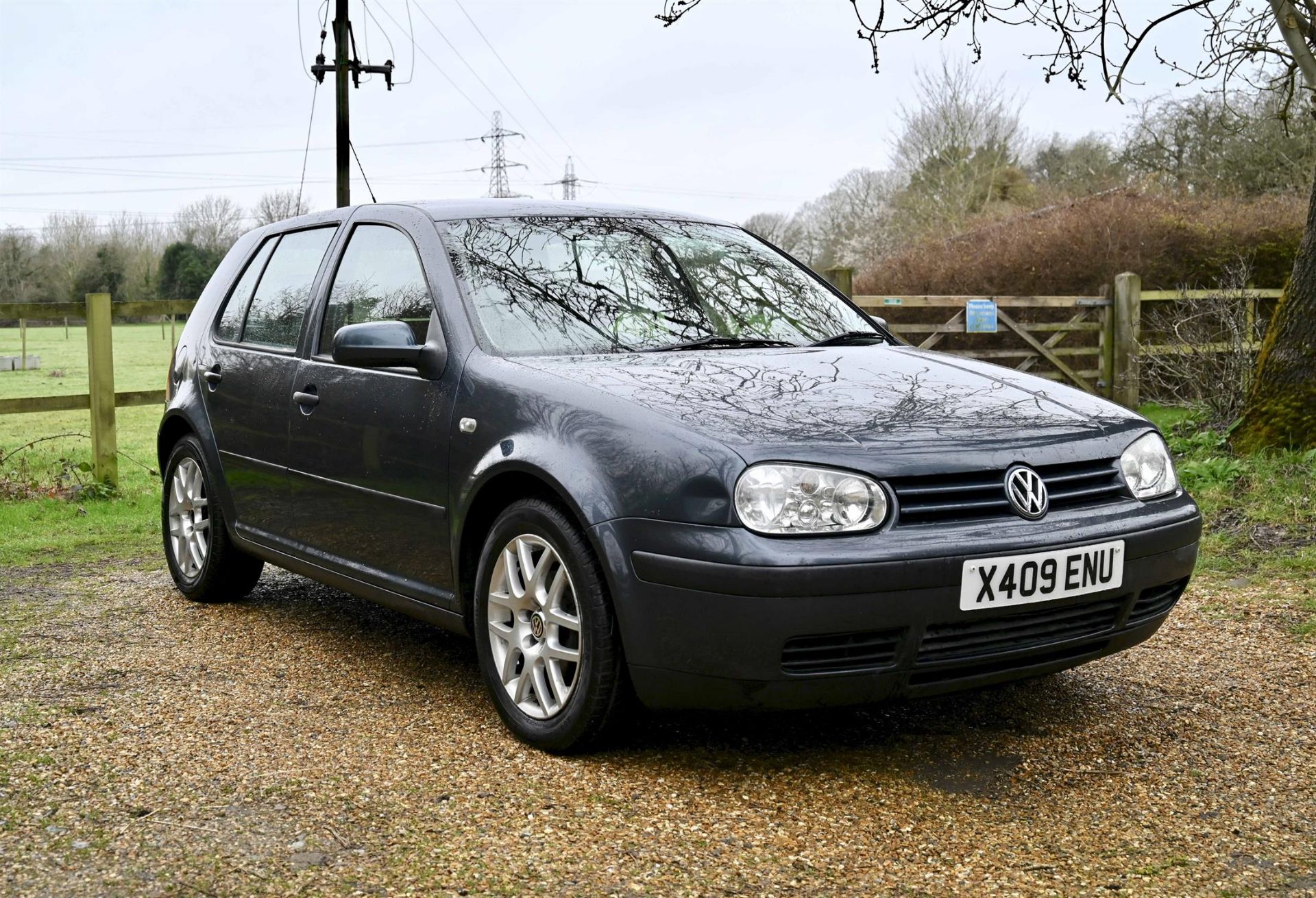 VW Golf. 1.6 Manual. Registration number: X409 ENU. 2000 VW Golf 1.6 SE 5-door Hatchback. - Image 2 of 12