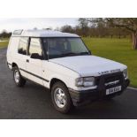 1998 Land Rover Discovery 2-Door R41 KAA. 2-door Land Rover Discovery 300 TDI, which was first