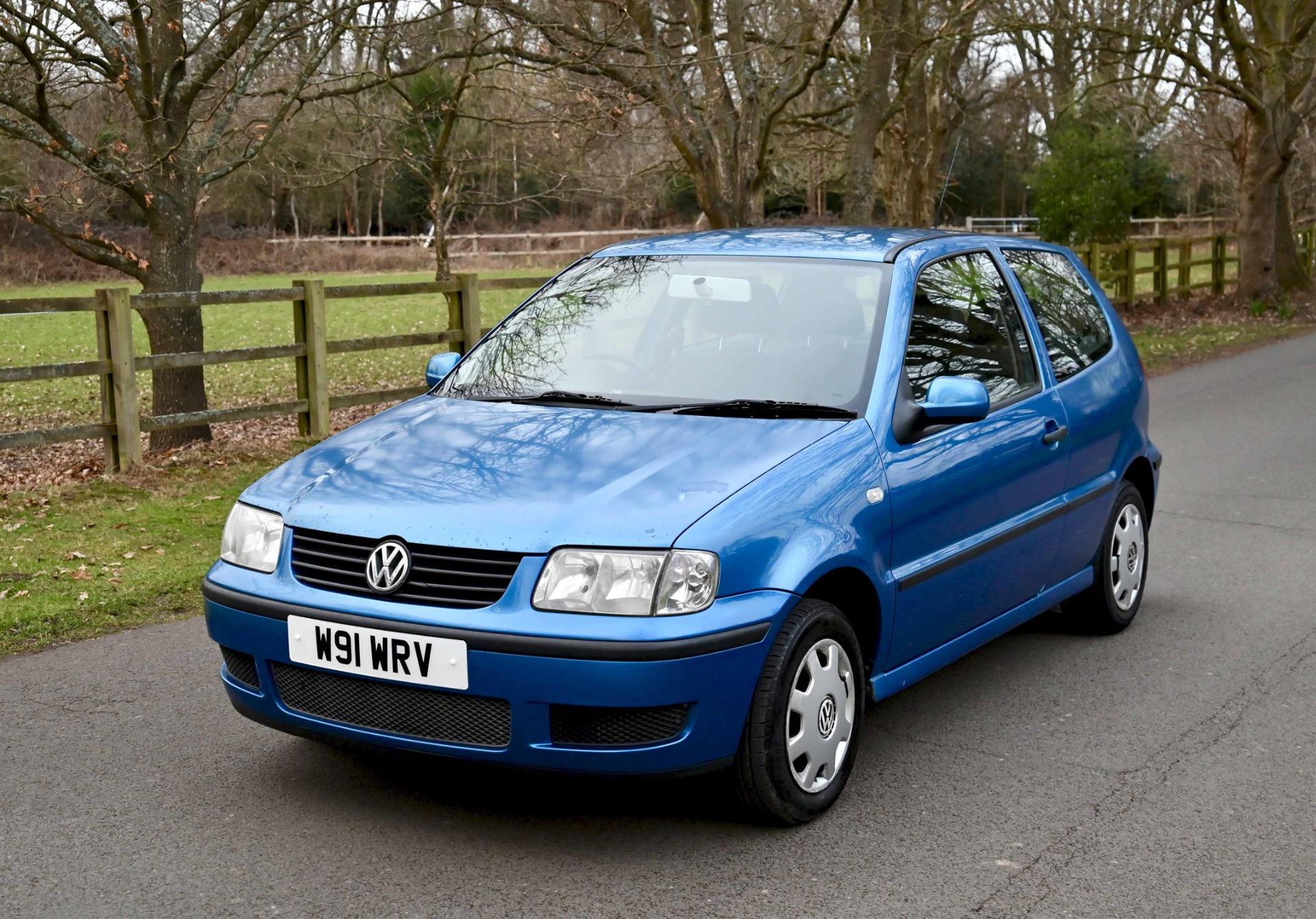 2000 VW Polo 1.4 E 3-door hatchback. Registration number W91 WRV. Petrol, 5-Speed Manual gearbox.