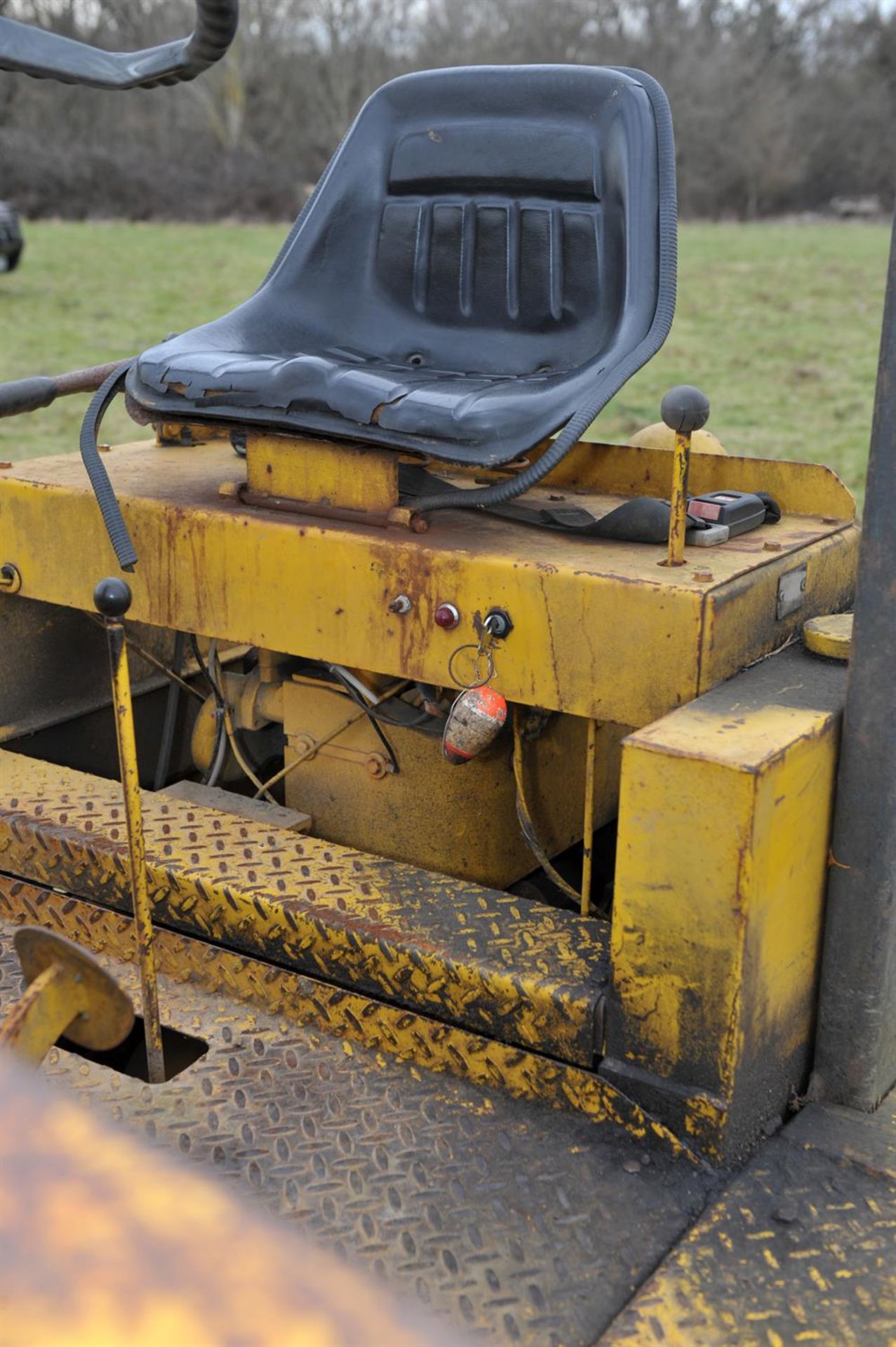 Two Tonne Thawites Dumper Truck. Electric key start. Tipper working. To satisfy your knowledge of - Image 6 of 10