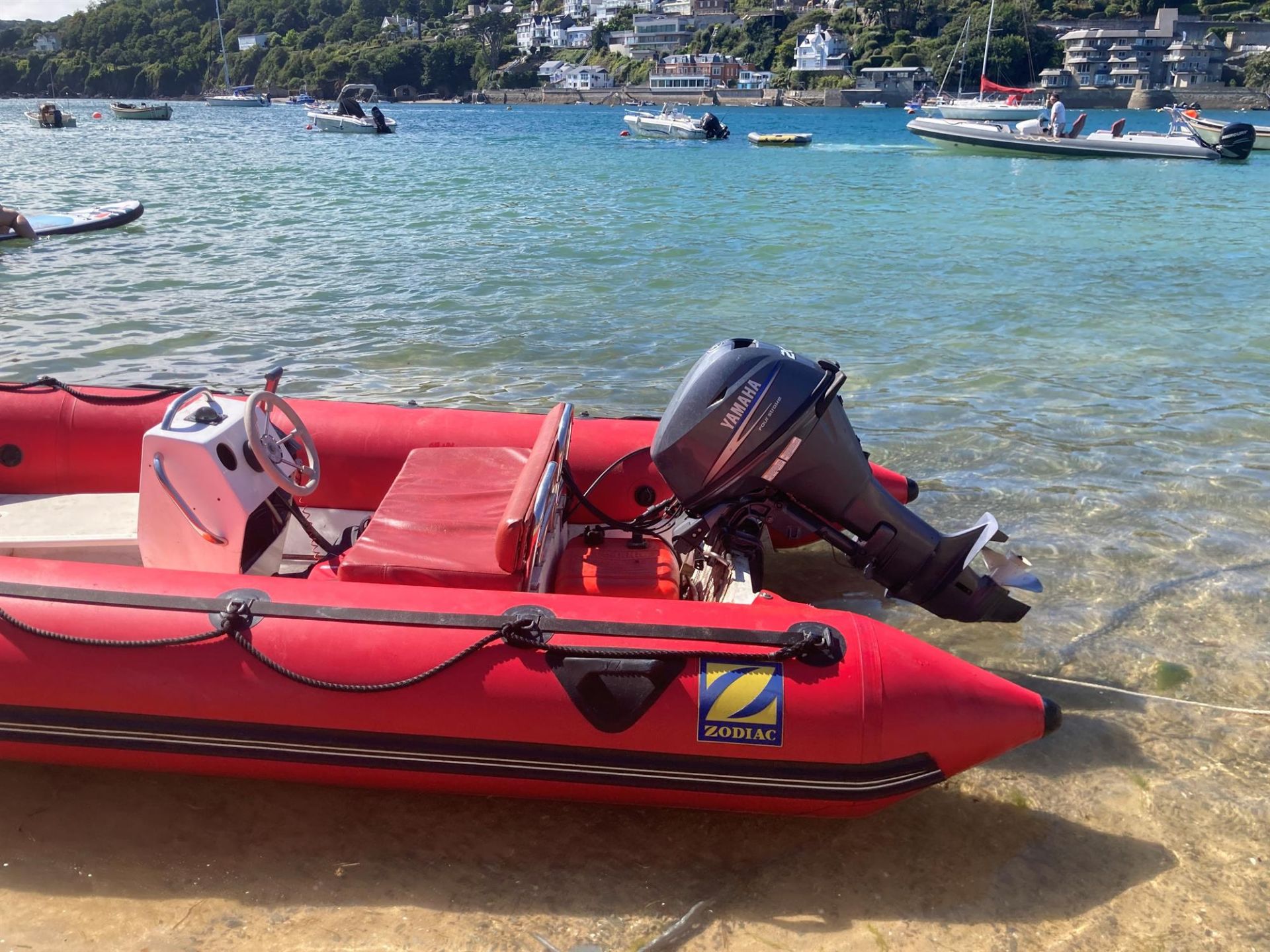 4.2 metre Zodiac Pro Rib Motorboat. With 20HP Yamaha 4 stroke outboard engine. In very good order - Image 3 of 14