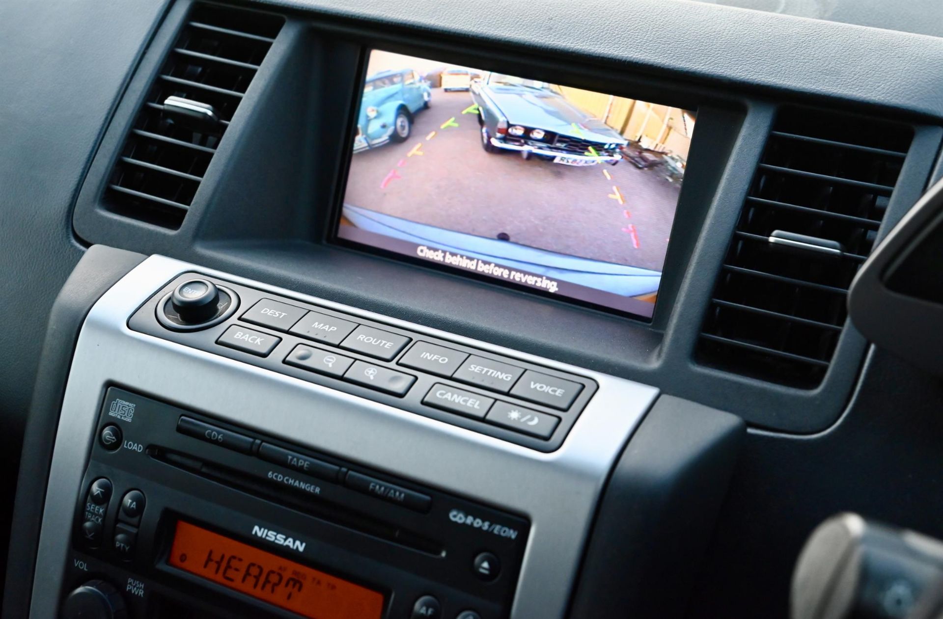 2009 Nissan Murano 3.5 Automatic. Registration number FX09 ZVY. 3,498cc petrol, auto 5-door MPV. - Image 8 of 9